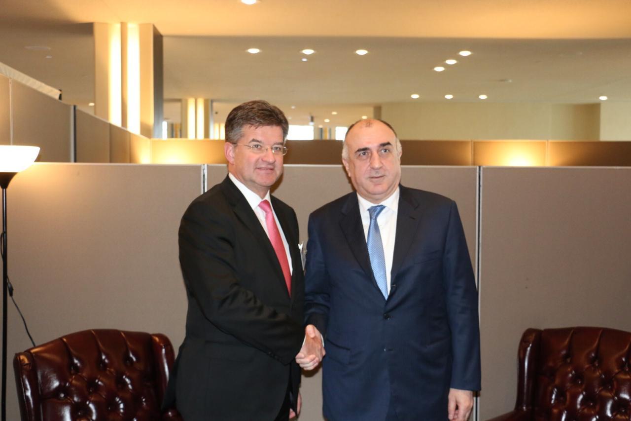 Azerbaijani FM meets Slovak counterpart