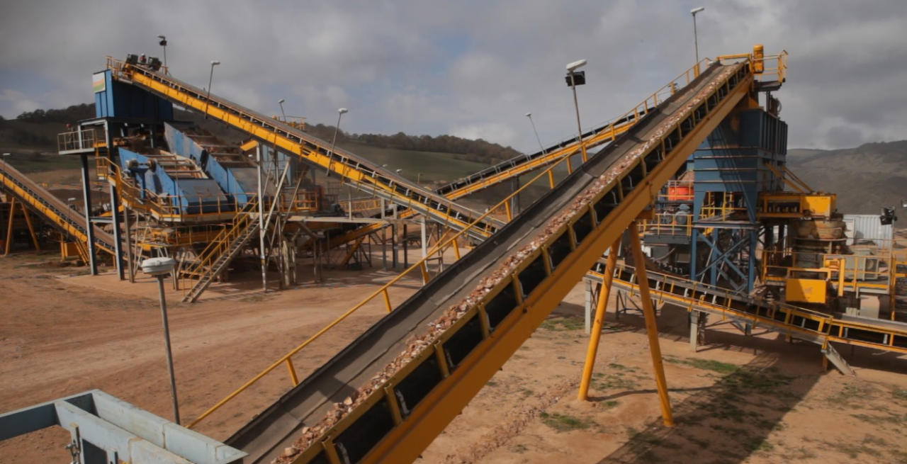 AzerGold estimates 600,000 ounces of gold in two mining cites