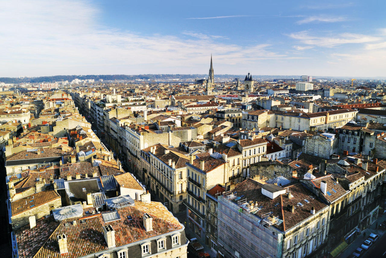 Minister of Agriculture invites mayor of Bordeaux to Azerbaijan