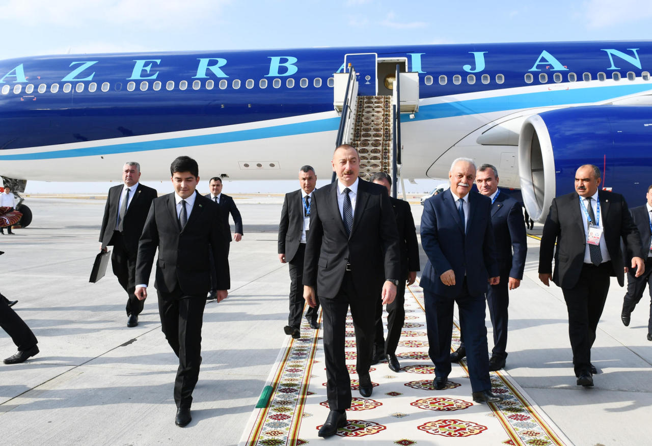 Azerbaijani president arrives in Turkmenistan for working visit [PHOTO]