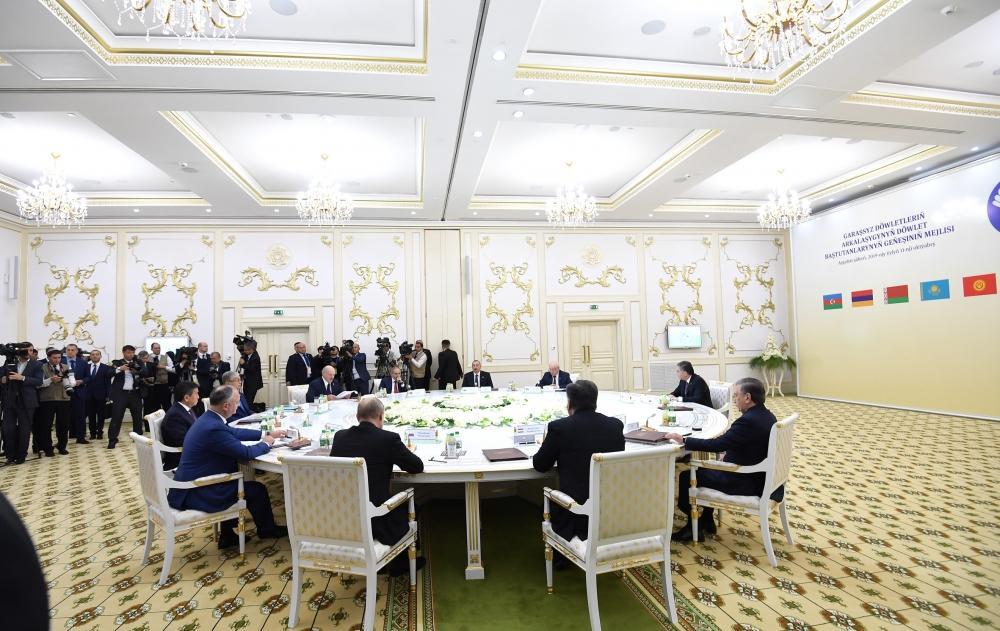 President Aliyev attends CIS Heads of State Council's session in limited format in Ashgabat [UPDATE]