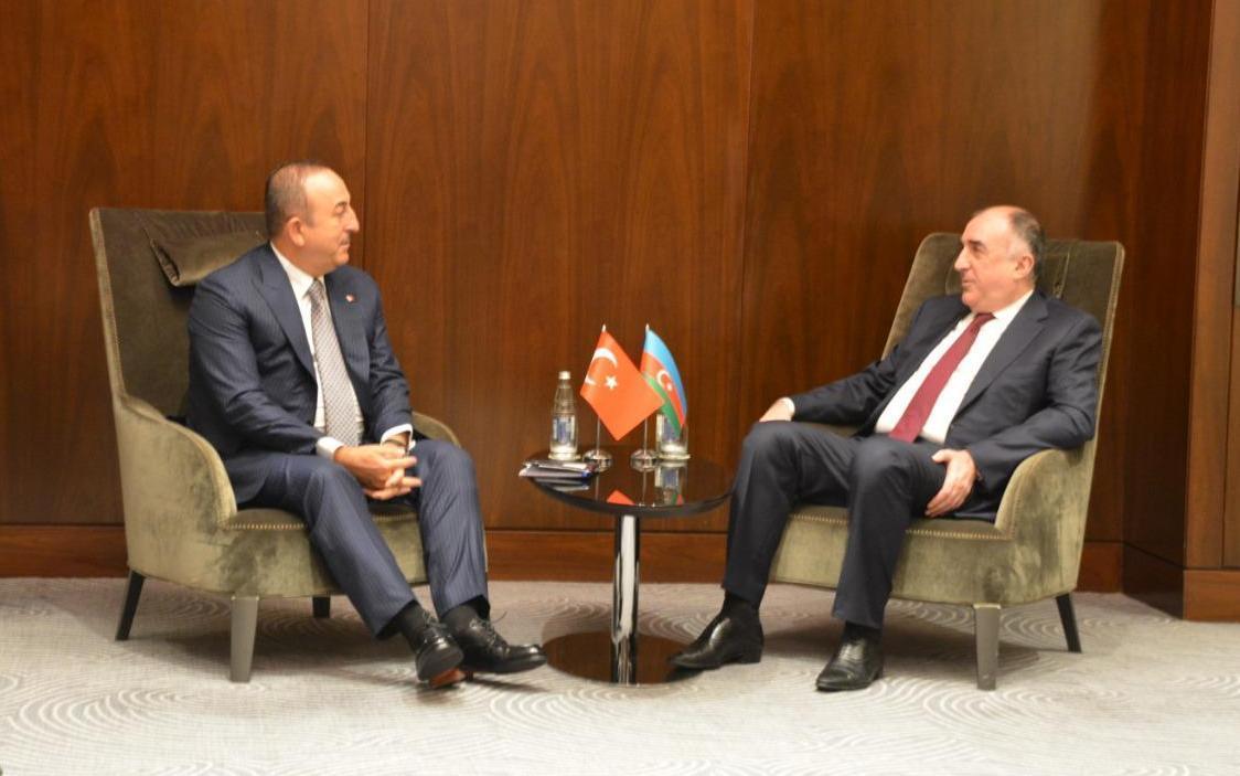 Azerbaijani, Turkish FMs meet in Baku [PHOTO]