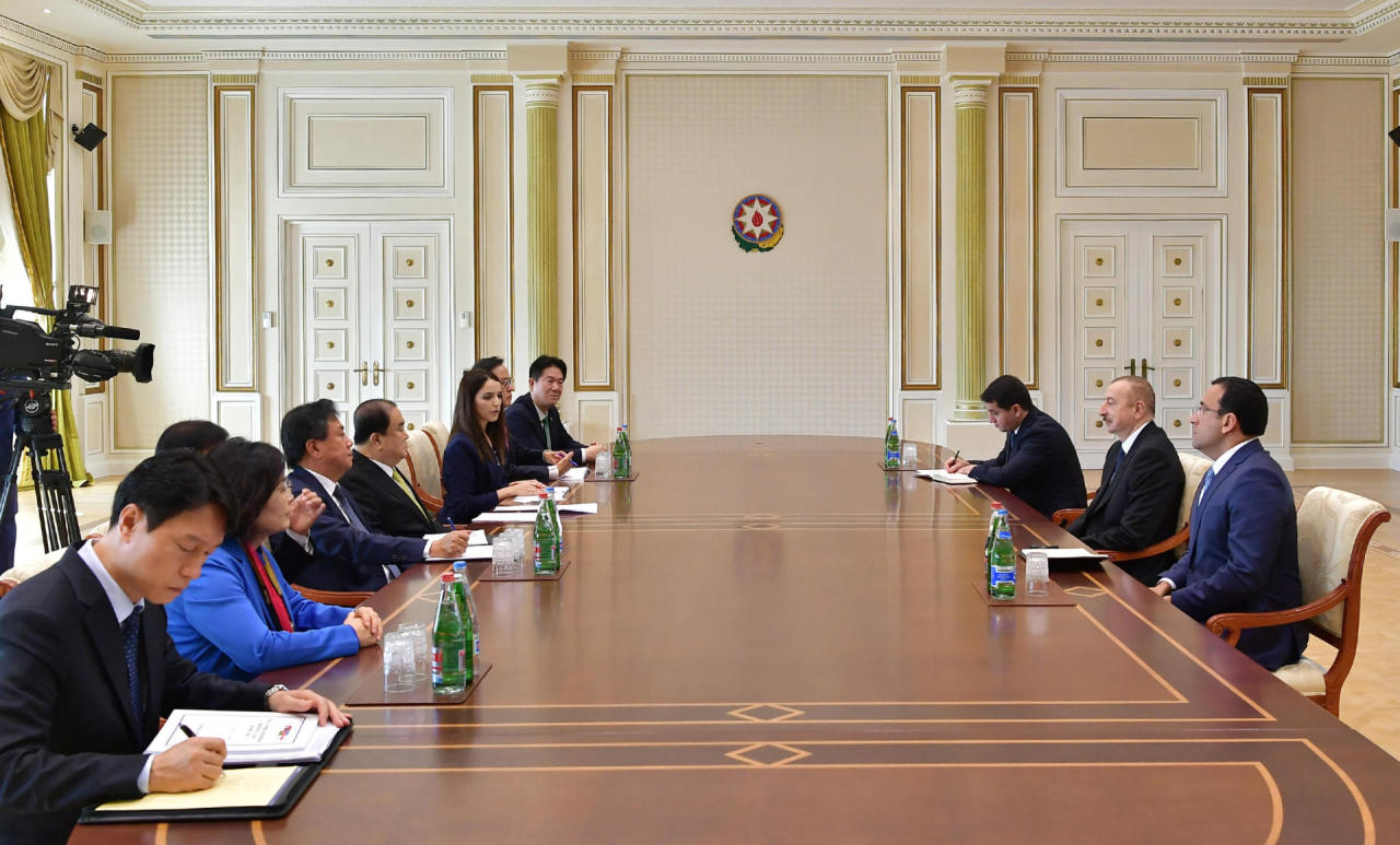 President Ilham Aliyev receives Speaker of Republic of Korea National Assembly [UPDATE]