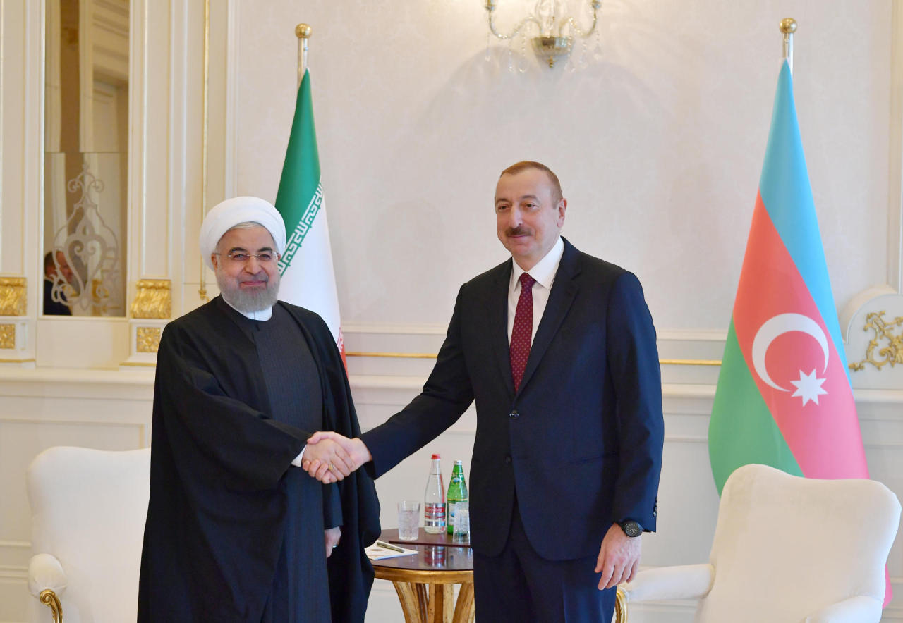 President Ilham Aliyev meets President of Iran Hassan Rouhani [UPDATE]