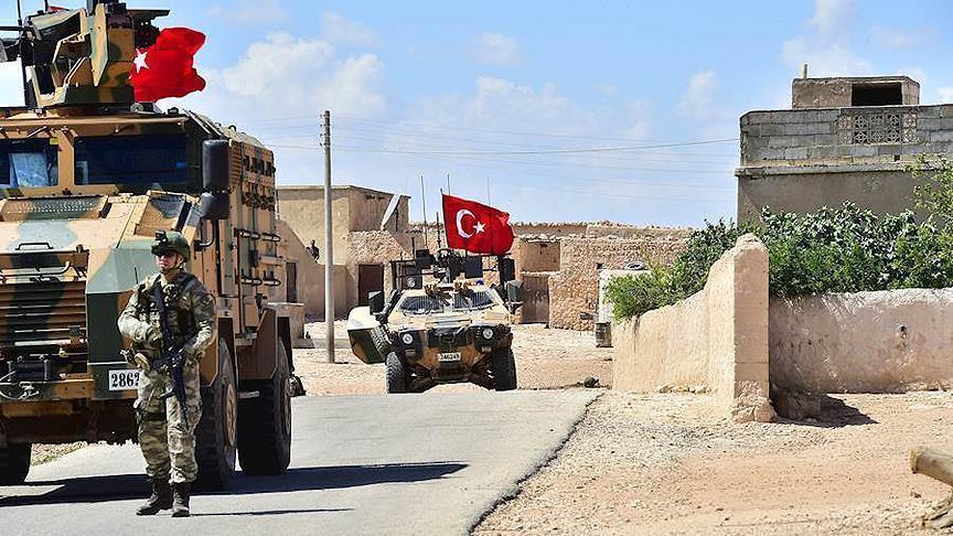 Turkey, Russia hold first joint patrol in northeast Syria