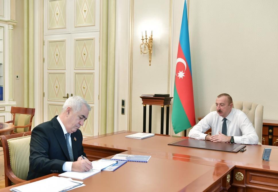 Ilham Aliyev receives chairman of Azerbaijan Railways [UPDATE]