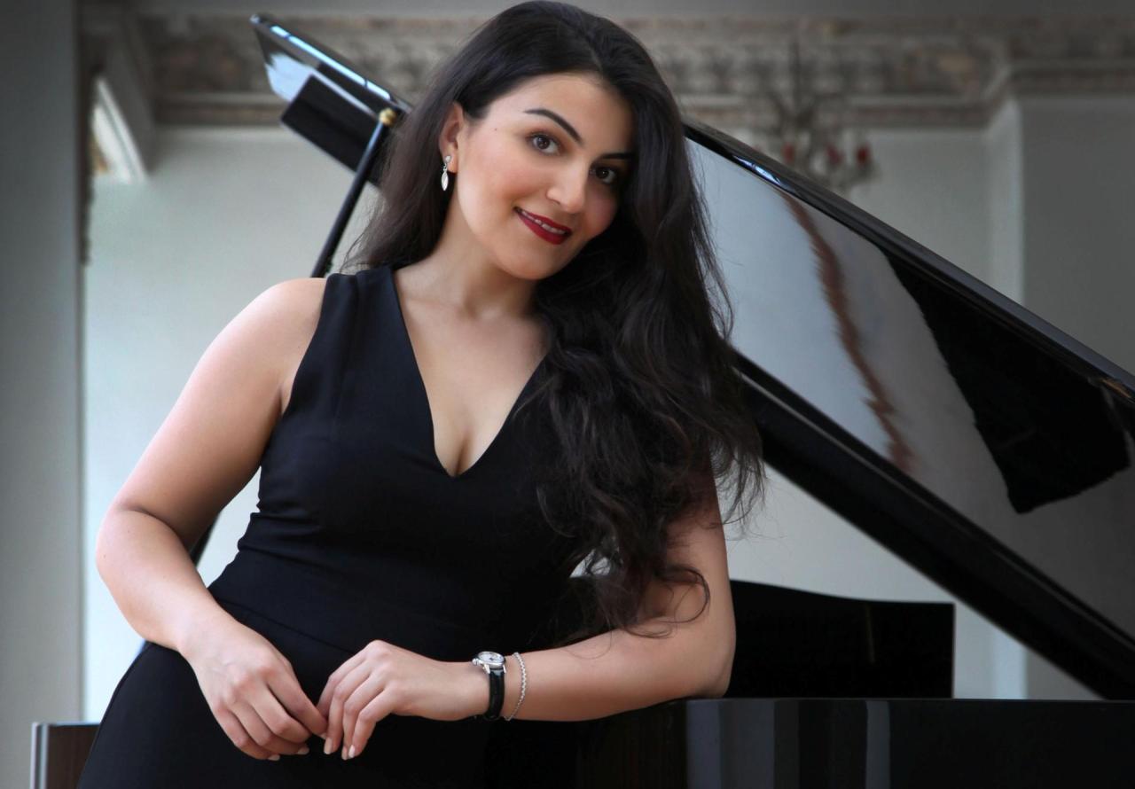 Azerbaijani opera singer receives Commonwealth of Debuts award