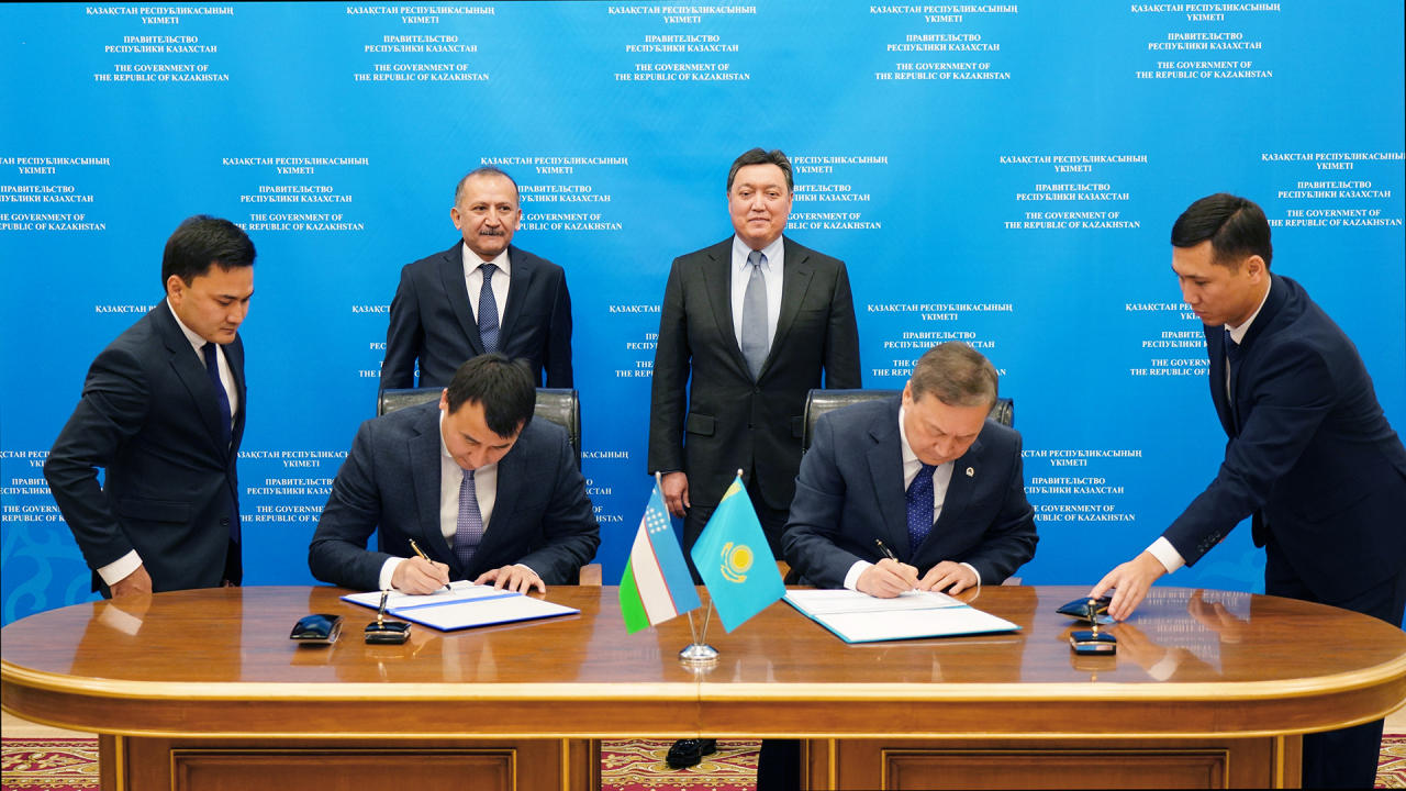 Kazakhstan, Uzbekistan sign roadmap on agriculture [PHOTO]