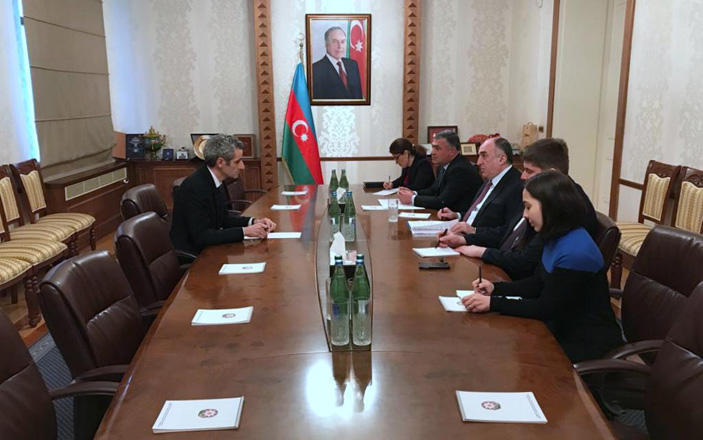 Azerbaijani FM meets new French envoy