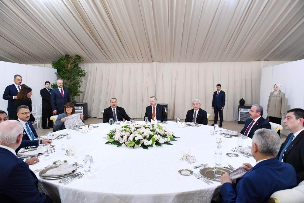 President Ilham Aliyev attends reception for participants of opening ceremony of TANAP-Europe connection [PHOTO]
