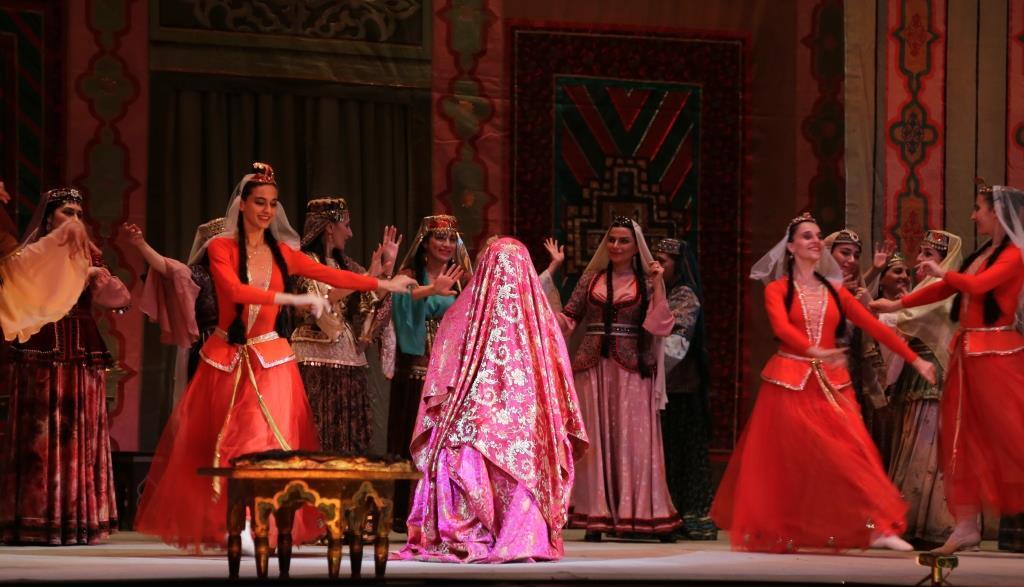 Famous music comedy stuns Baku audience [PHOTO] - Gallery Image