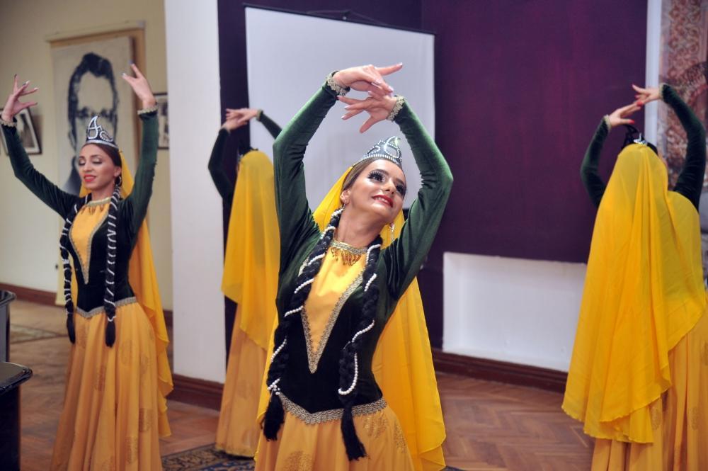 Baku honors memory of prominent dancer [PHOTO]