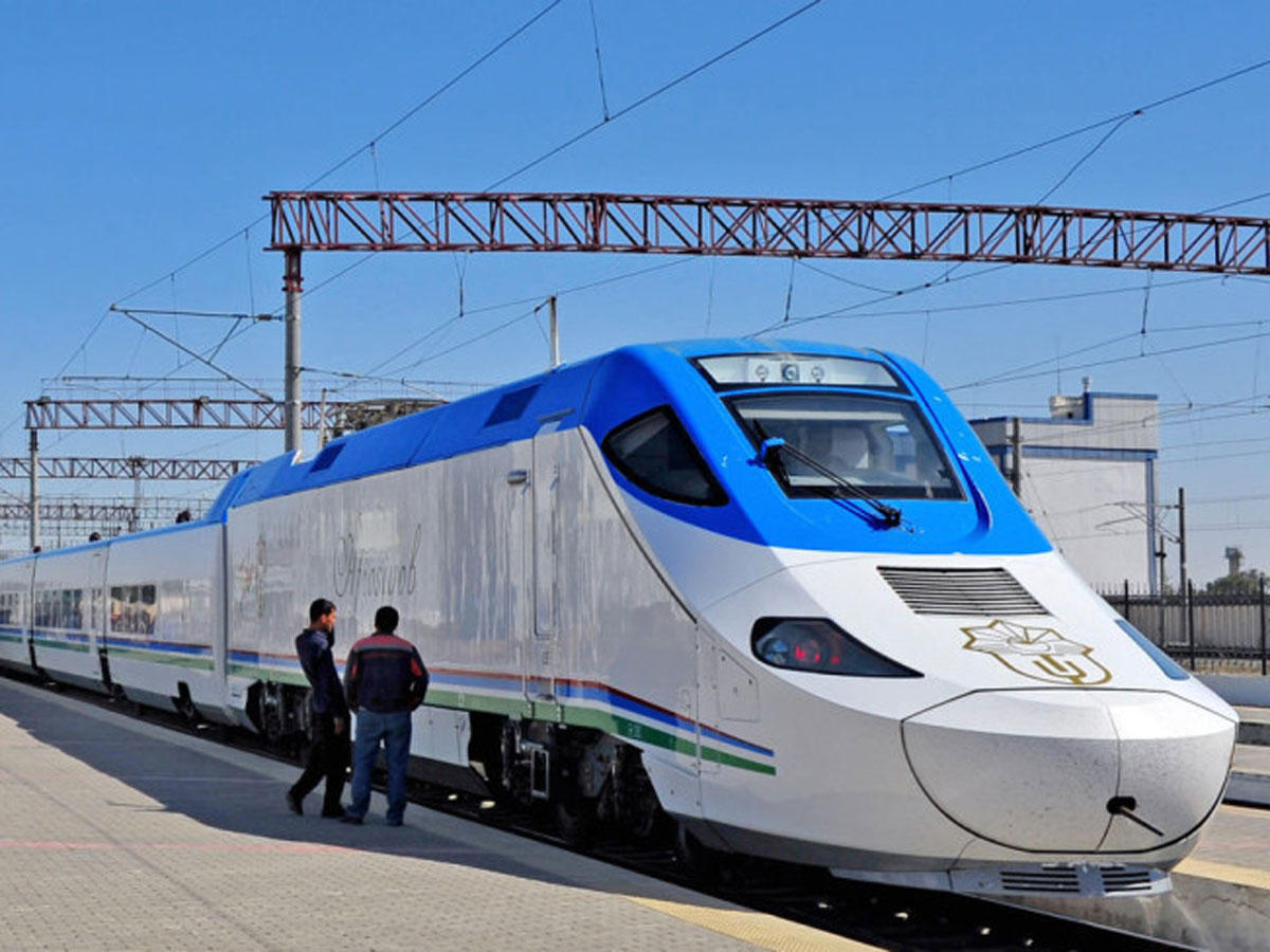 Uzbekistan Railways launches new passenger train