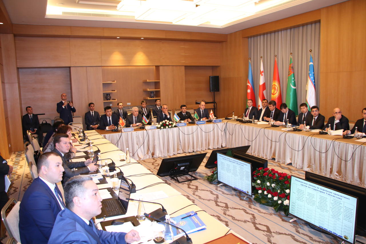 Azerbaijan inks multimodal transport agreement [PHOTO]