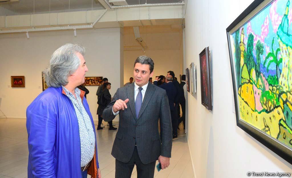 Charity exhibition opens in Baku [PHOTO] - Gallery Image