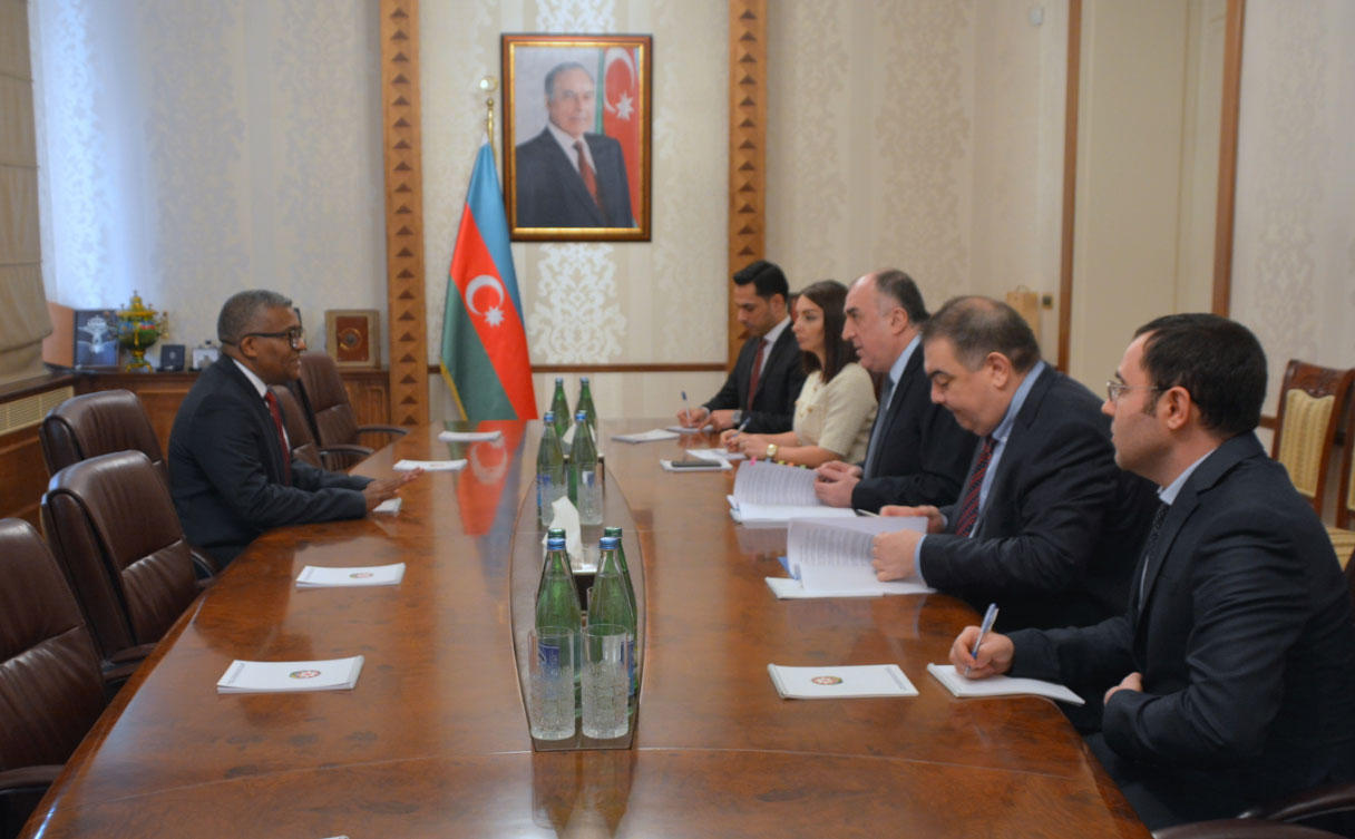 Azerbaijani foreign minister receives outgoing Sudanese envoy [PHOTO]