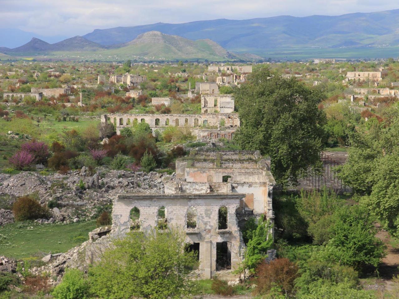 Head of Karabakh's Azerbaijani community urges release of hostages