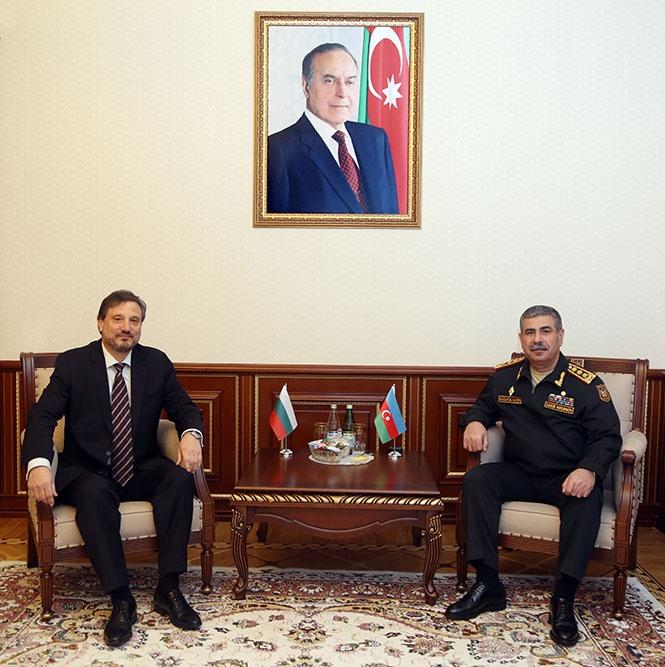 Baku, Sofia mull military cooperation