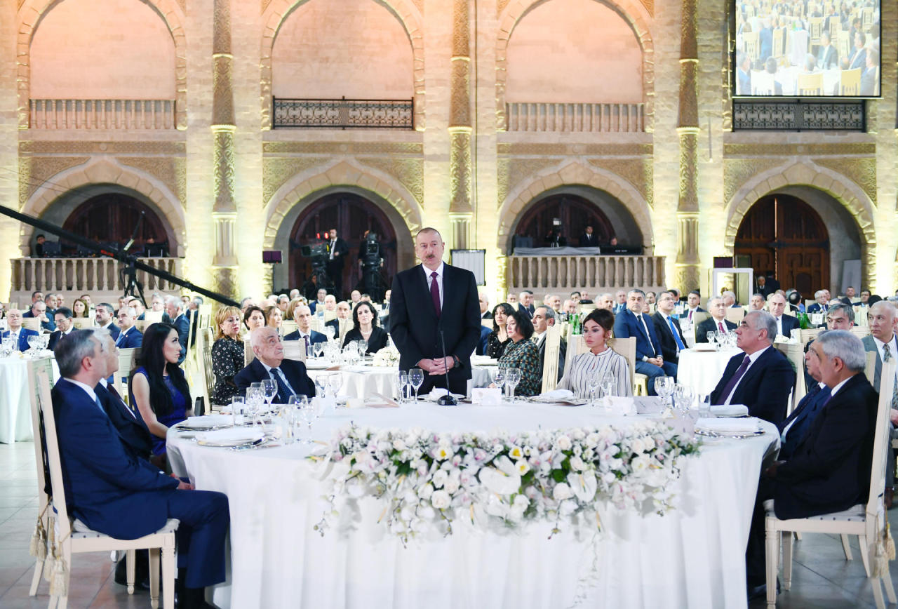 President, First Lady attend ceremony to mark SOCAR vice-president's 90th anniversary [UPDATE] - Gallery Image