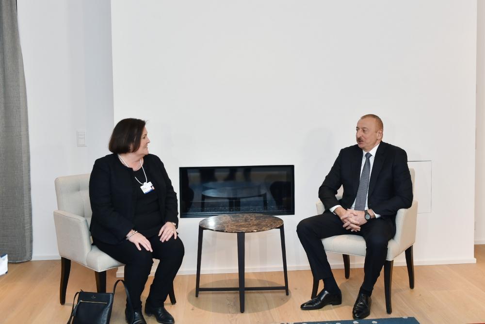 President Ilham Aliyev meets with CISCO Executive Vice President and Chief Financial Officer in Davos - Gallery Image