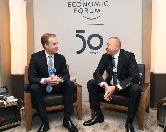 President Ilham Aliyev meets President of World Economic Forum in Davos [UPDATE]