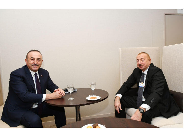 President Ilham Aliyev meets Turkish Foreign Minister in Davos