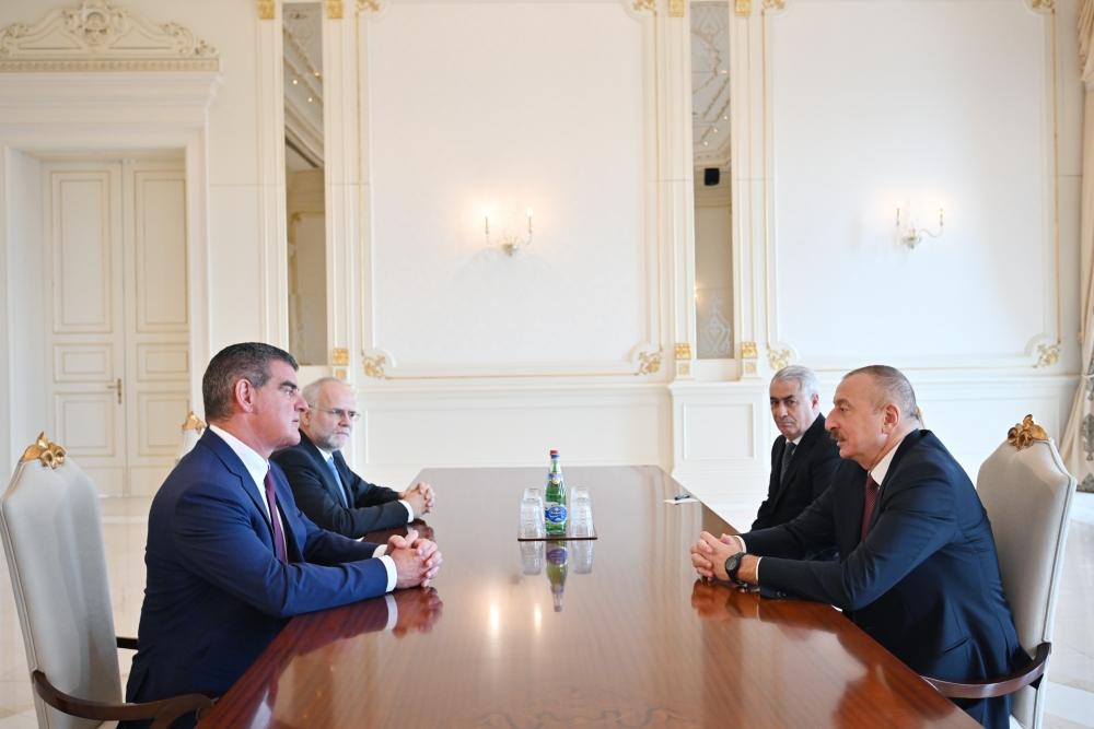 President Ilham Aliyev receives president of Board of Directors of Stadler Rail AG [UPDATE]