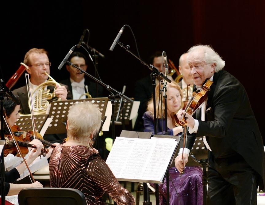 Vienna Strauss Festival Orchestra shines in Baku [PHOTO]