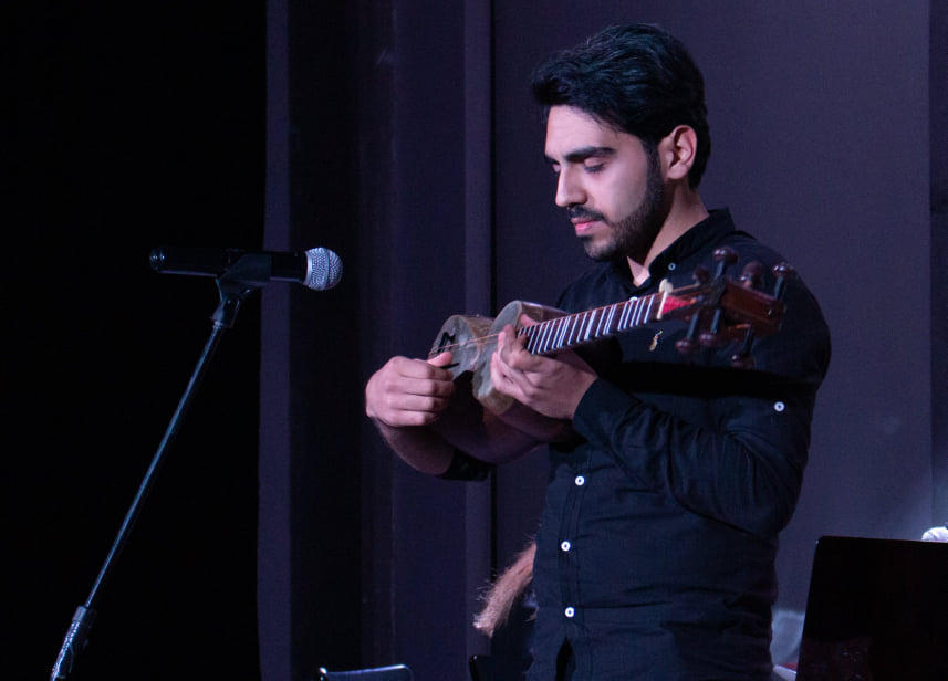 Tar musician breathes new life into traditional music [PHOTO]