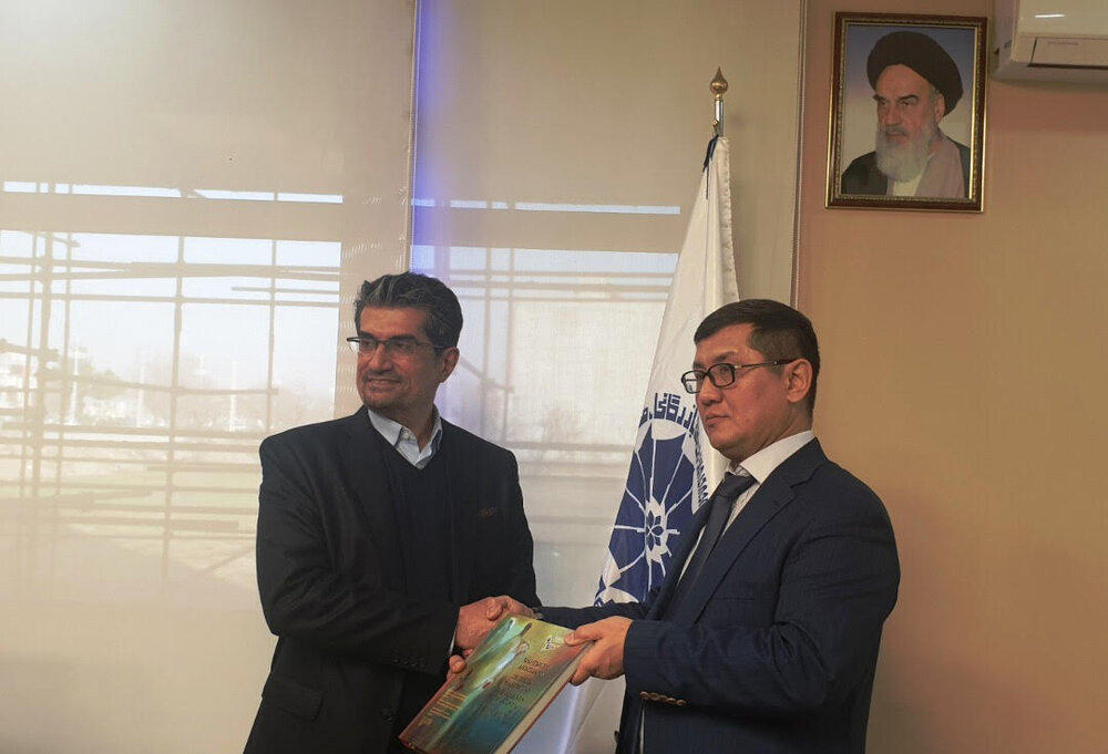 Iran to build joint industrial complex with Kazakhstan