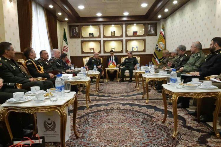 Azerbaijani, Iranian military officials mull cooperation