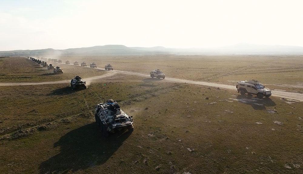 Azerbaijani troops involved in exercises moving to operational areas [PHOTO/VIDEO]