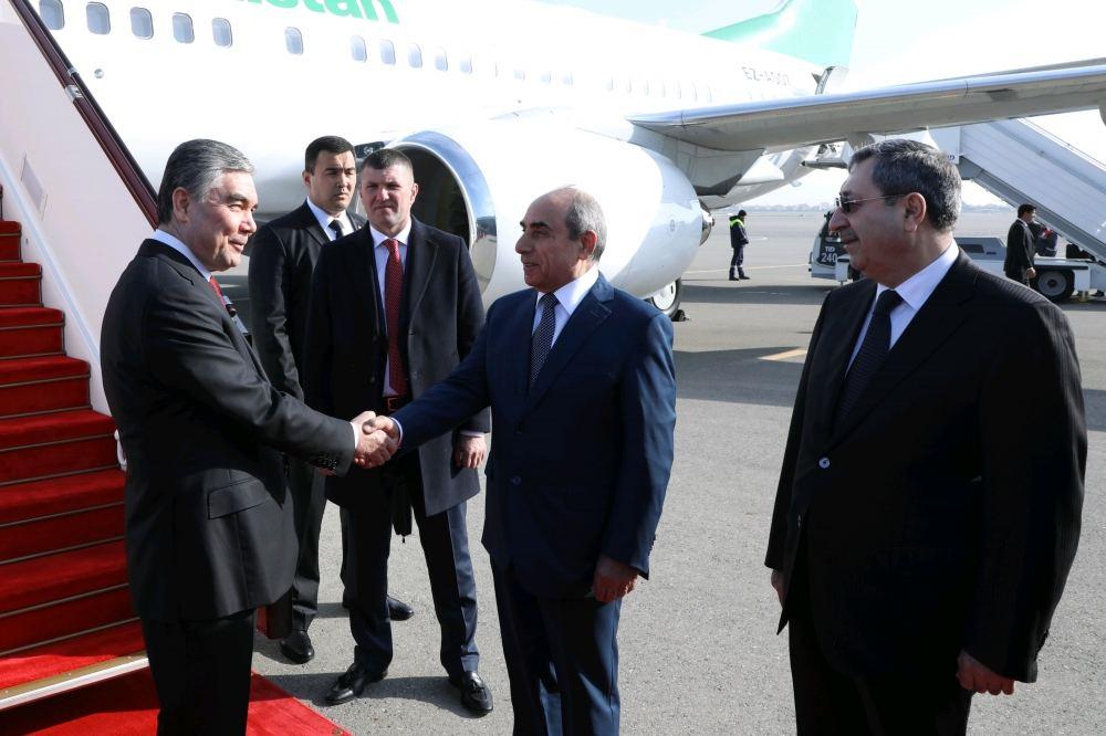 Turkmen President arrives in Azerbaijan for official visit [PHOTO]