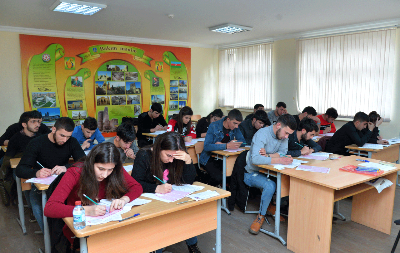 Azerbaijan prolongs academic year for higher education institutions [PHOTO]