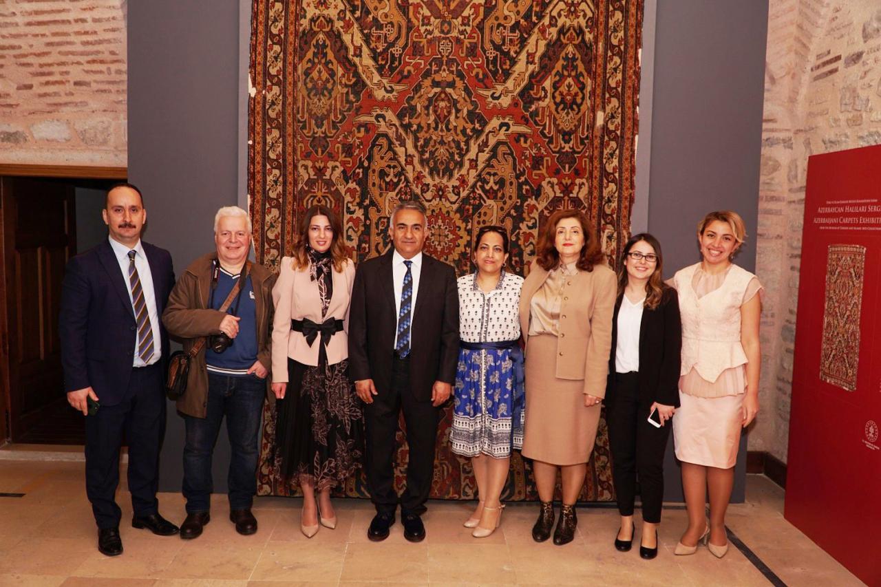 Azerbaijani carpet weaving art highlighted in Turkey [PHOTO]