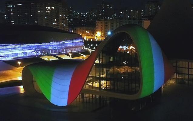 Italian flag projected on Heydar Aliyev Center in Baku in support of Italy amid COVID-19 outbreak [VIDEO]