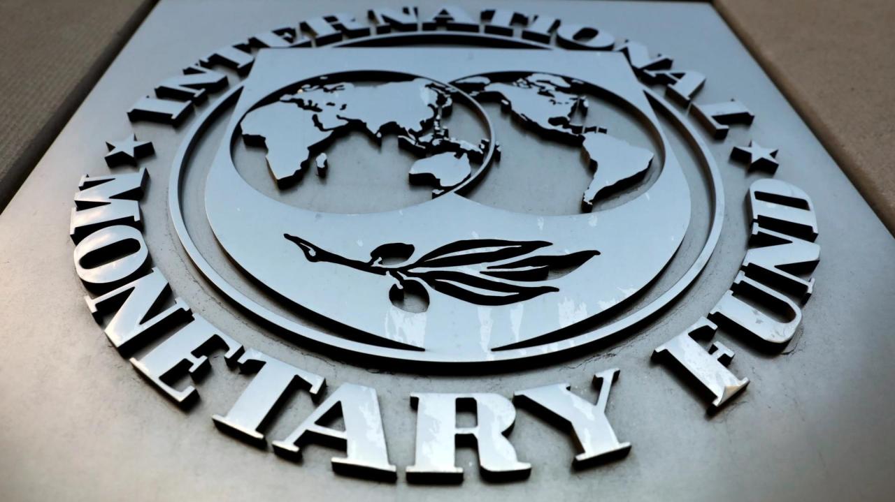 IMF announces its forecasts for 2020-2021 Azerbaijan's economy