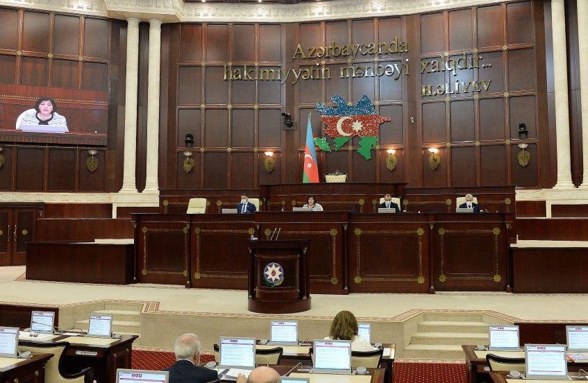 Azerbaijani parliament approves bill on 2019 budget fulfillment in second reading