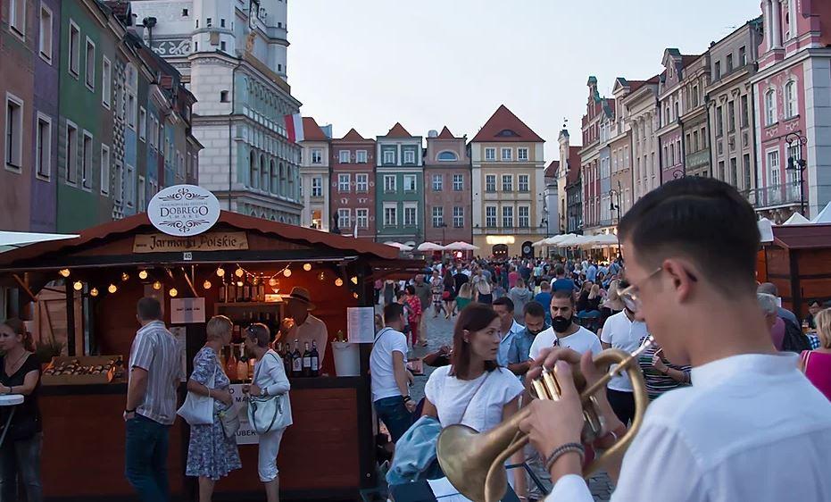 Azerbaijan joins food festival in Poland