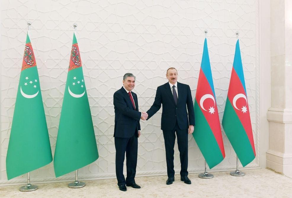 President Aliyev congratulates Turkmen counterpart