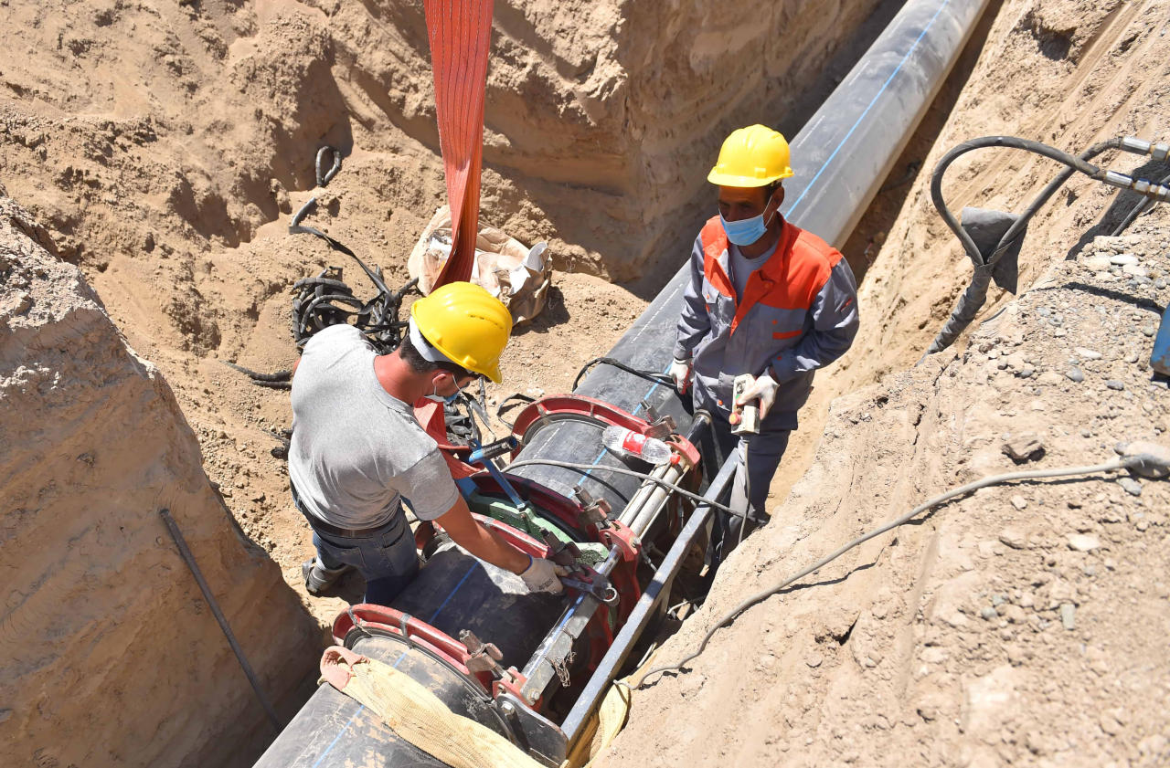Azersu builds new main water supply pipeline in Neftchala [PHOTO] - Gallery Image