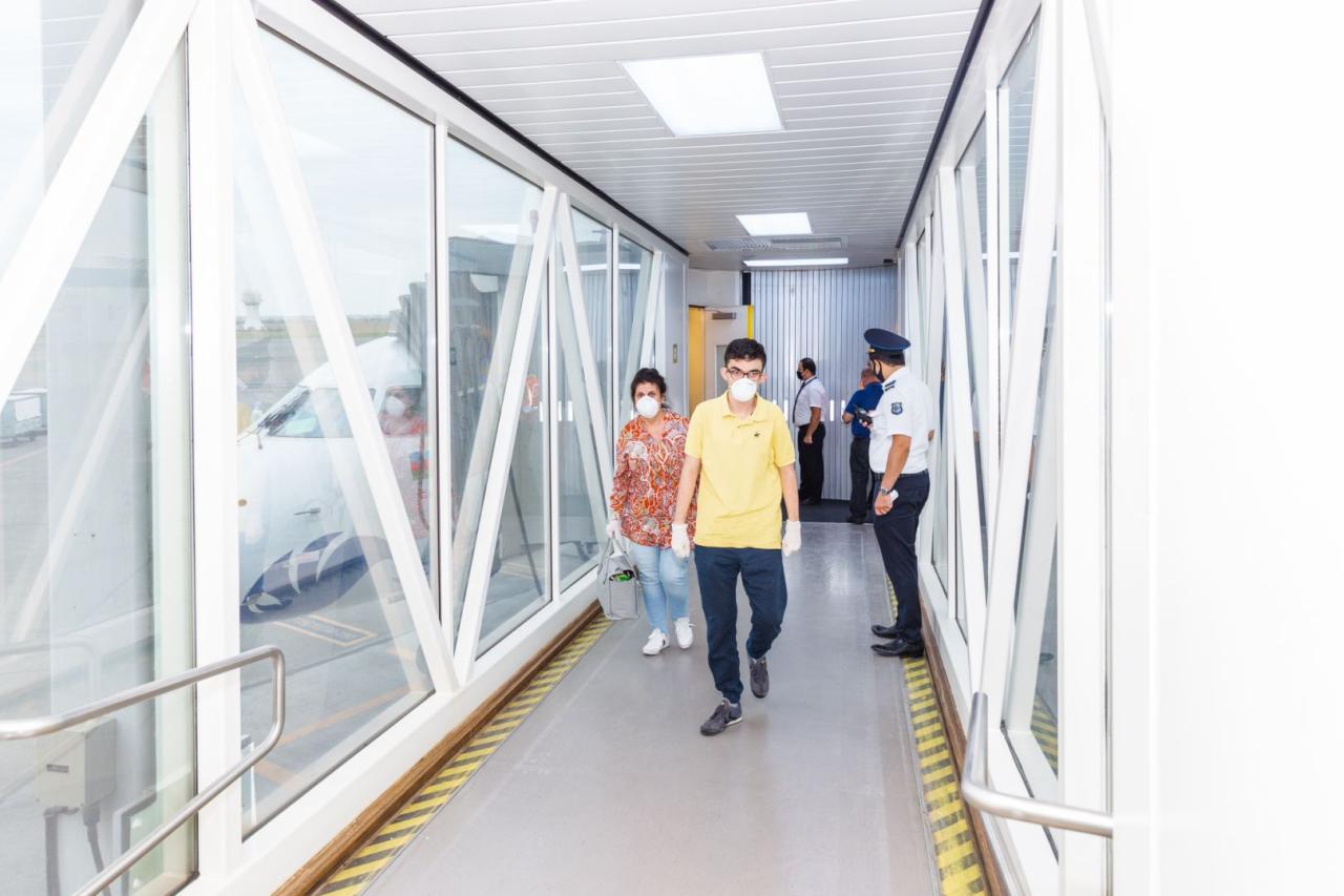 AZAL delivers 83 Azerbaijani citizens by charter flight