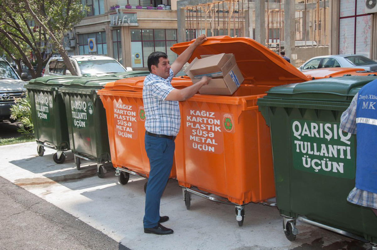 Baku's Executive Authority conducting solid waste transportation reforms