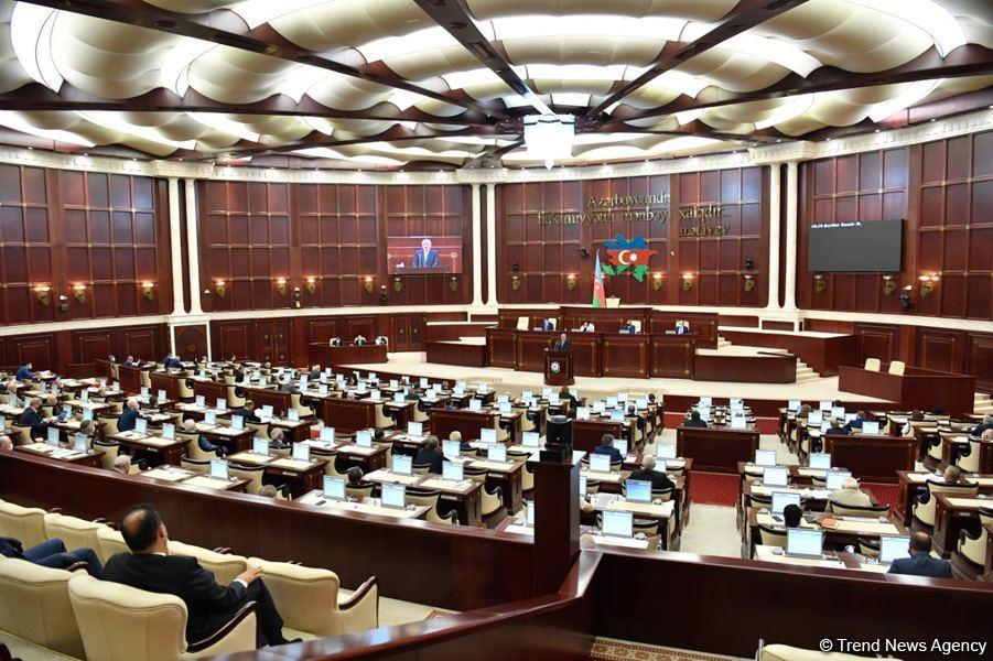 Azerbaijan's parliament to talk over memorandum with Turkmenistan on Dostlug field