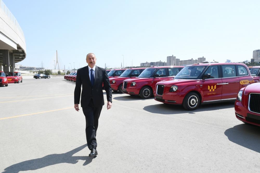 President Ilham Aliyev views new TX London taxis delivered to Baku [UPDATE]