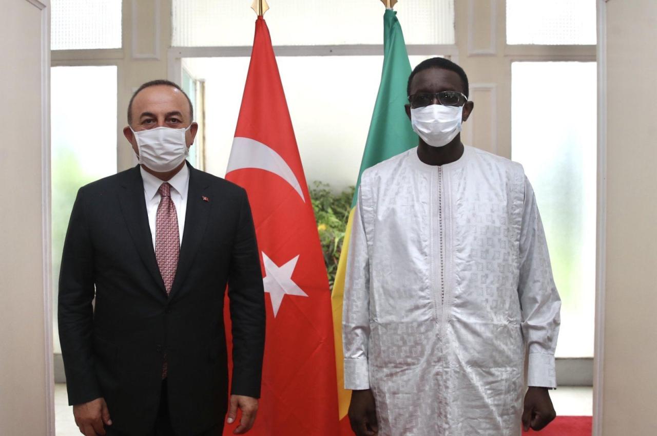 FM Çavuşoğlu underlines cooperation with Senegal on final stop of 3-nation Africa tour