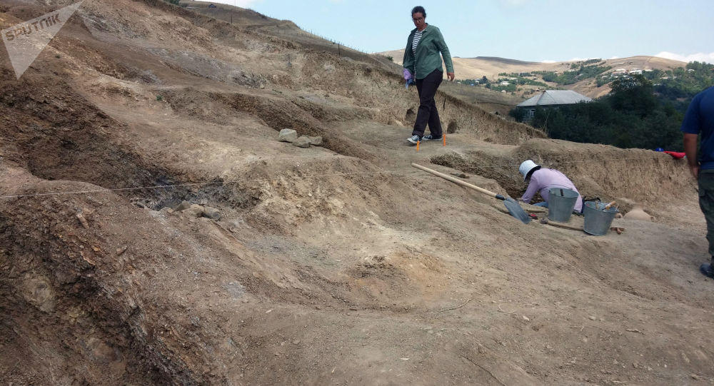 Ancient dwelling discovered in Naftalan [PHOTO] - Gallery Image