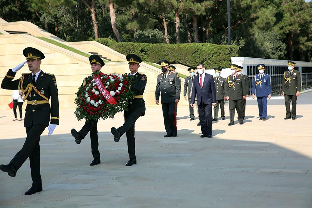 Azerbaijani, Turkish officials commemorate liberation of Baku [PHOTO/VIDEO]