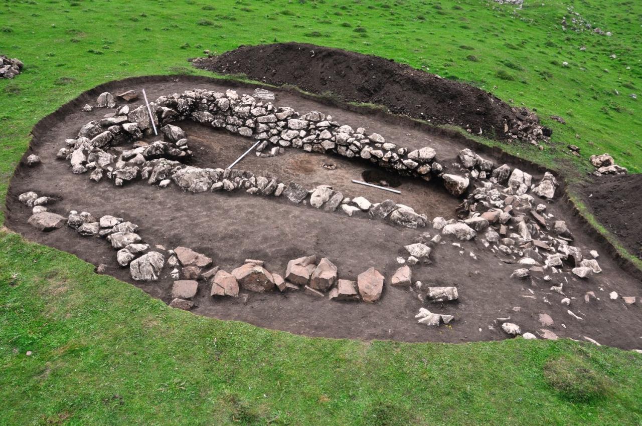 Ancient worship place discovered in Dashkasan [PHOTO]