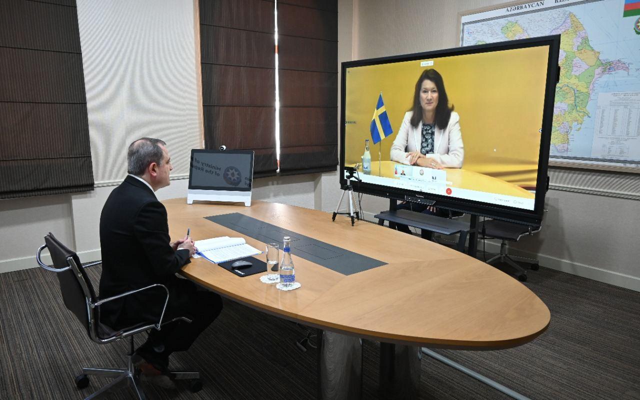 Azerbaijani, Sweden MFAs hold talks via video-conference